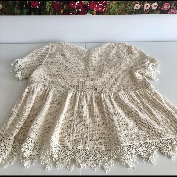 Lace and crochet top. - Picture 2 of 6